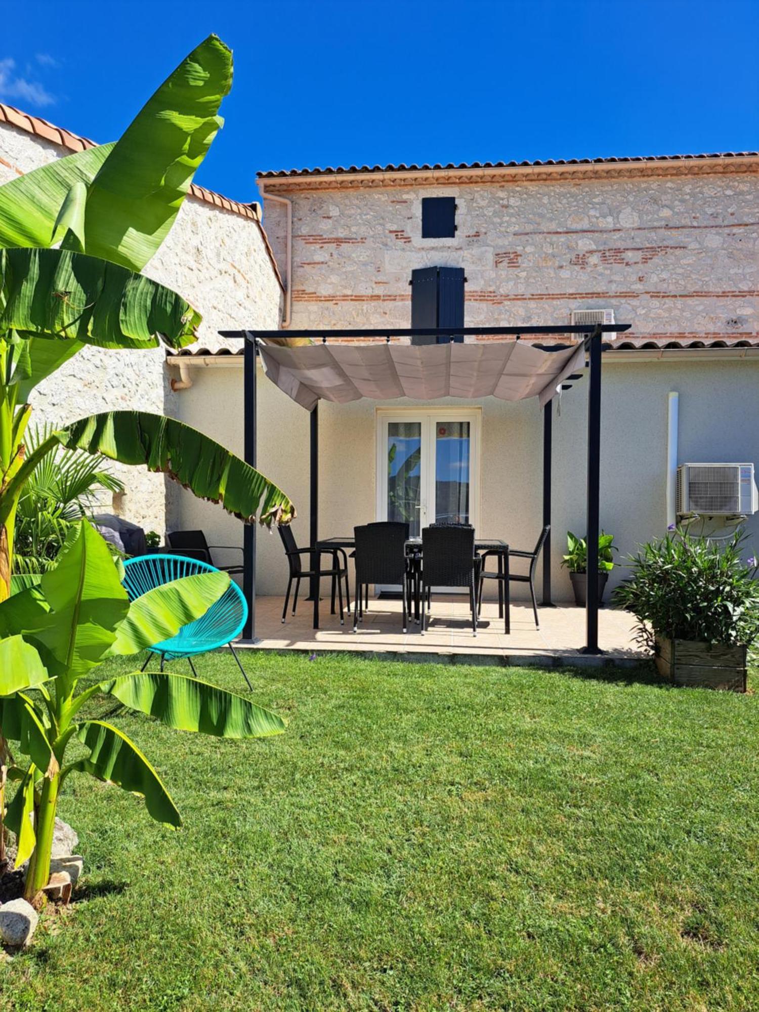Le Domaine Vesque Villa Saint-Pierre-de-Clairac Exterior photo